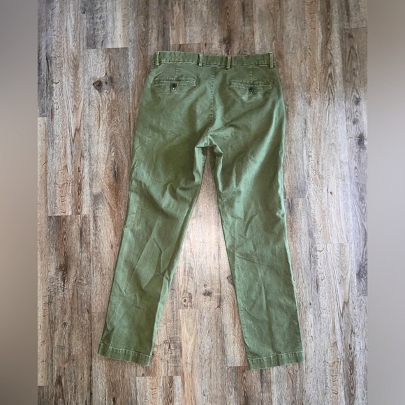 Men’s GAP Olive Green Khakis - Picture 6 of 9